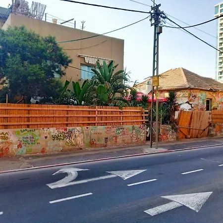 Sapir Hostel (Adults Only)-2